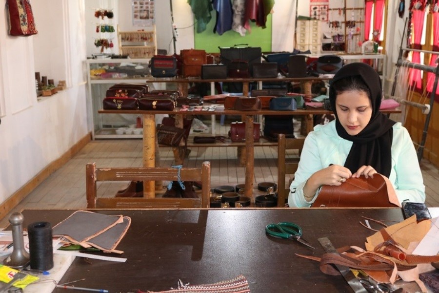 تصویر درجه‌بندی و ارزیابی فنی کارگاه‌های صنایع‌دستی خراسان شمالی انجام شد