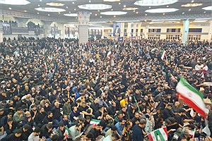 مردم تهران مشتاق برای بدرقه پیکر شهدای خدمت