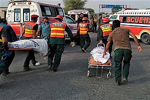 برخورد دو خودرو در پاکستان ۱۱ نفر را به کام مرگ کشاند