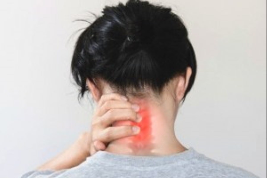 تصویر علل درد سرویکال گردن + درمان و ورزش