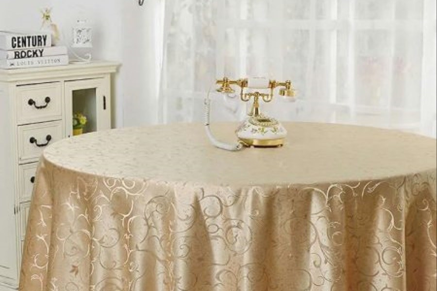 تصویر مدل رومیزی مناسب برای میز گرد