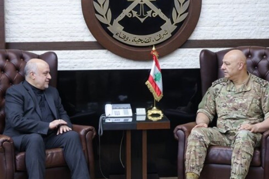 تصویر سفیر ایران با فرمانده ارتش لبنان دیدار کرد