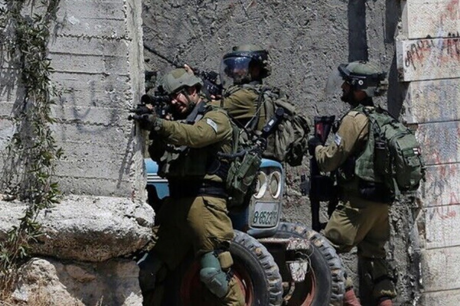 تصویر نظامیان صهیونیست به کرانه باختری یورش بردند