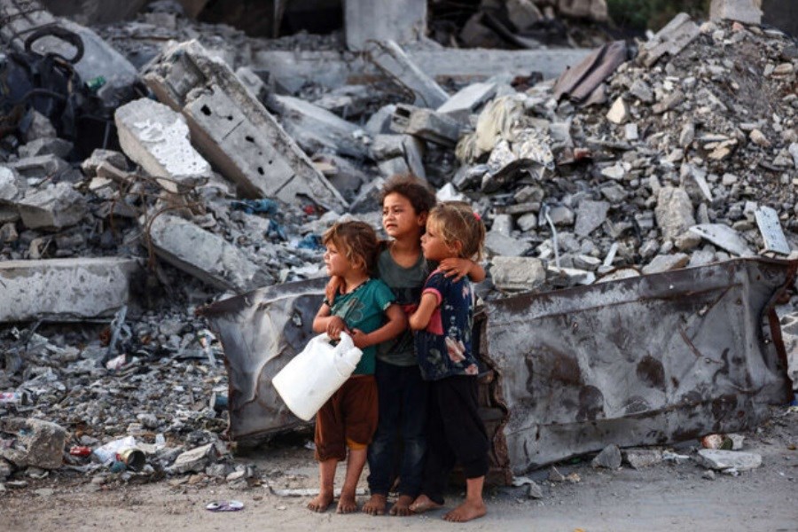 تصویر دفن اجساد هزاران کودک زیر آوارهای غزه