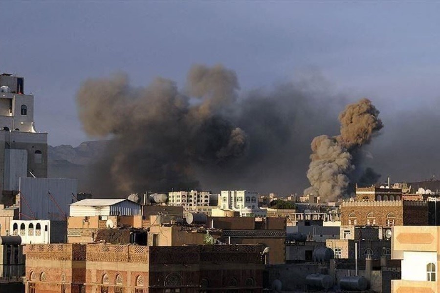 تصویر آمریکا و انگلیس به فرودگاه الحدیده یمن حمله کردند