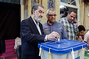 محسن رضایی رای خود در مرحله دوم انتخابات را اعلام کرد