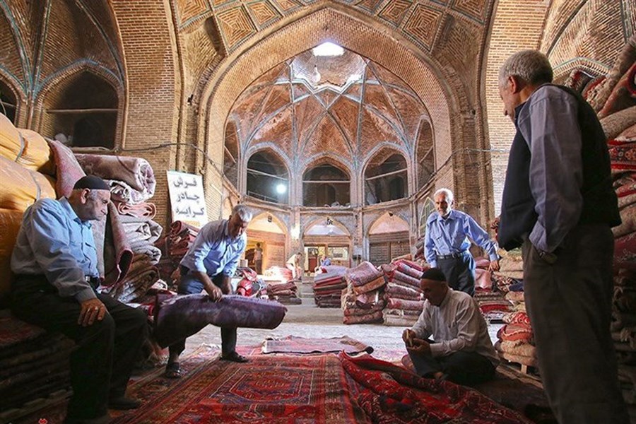 تصویر از پامنار تا سرای رحیمیه&#47;چگونه بازار فرش تهران از سکه افتاد؟