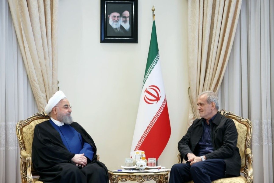 تصویر حسن روحانی با مسعود پزشکیان دیدار کرد