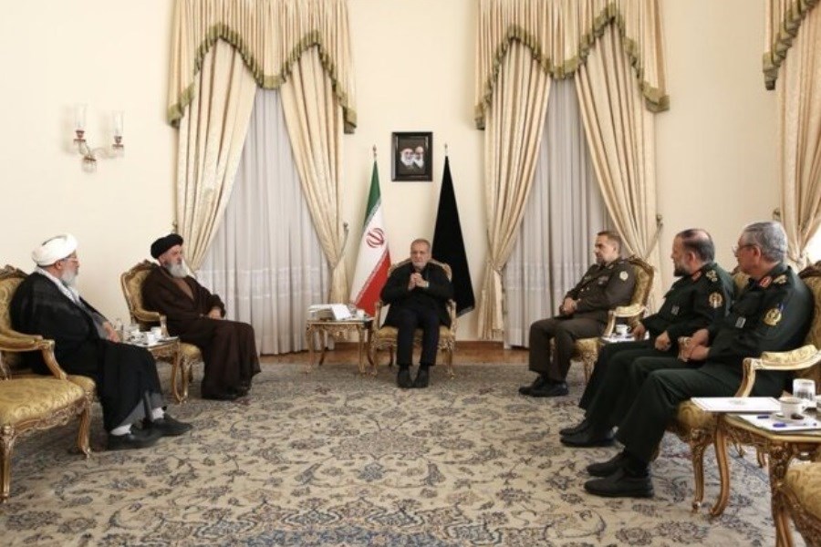 تصویر امیرسرتیپ آشتیانی با مسعود پزشکیان دیدار کرد