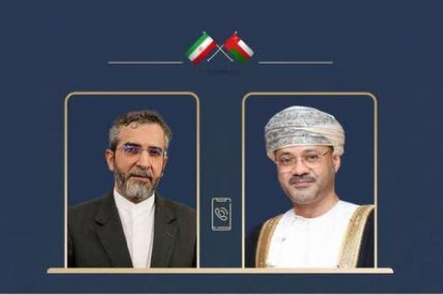 تصویر علی باقری با وزیر خارجه عمان گفتگو کرد