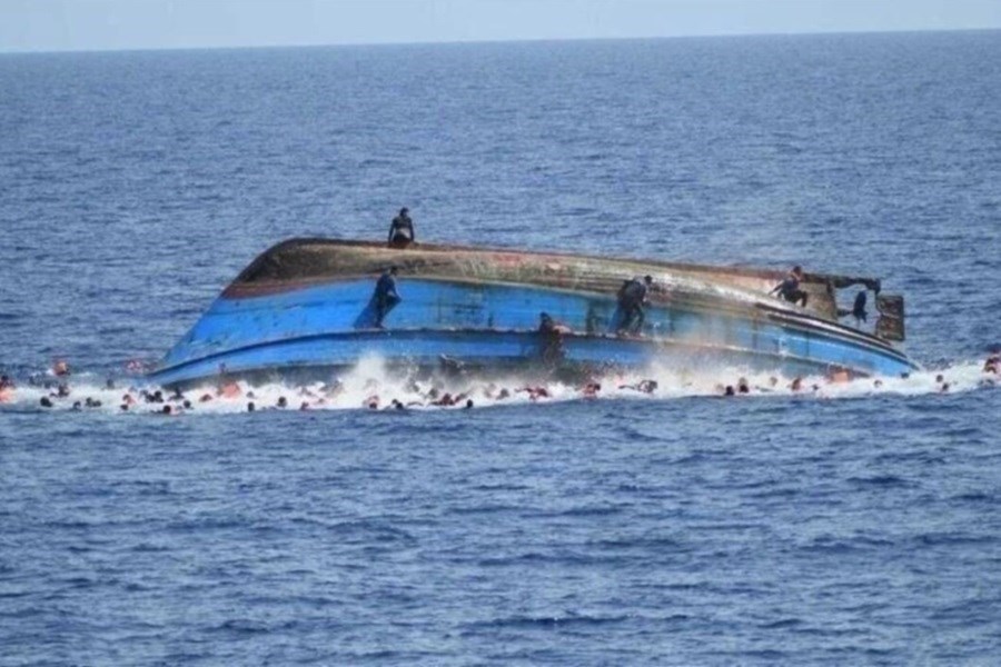 تصویر قایق پناهجویان یمنی واژگون شد