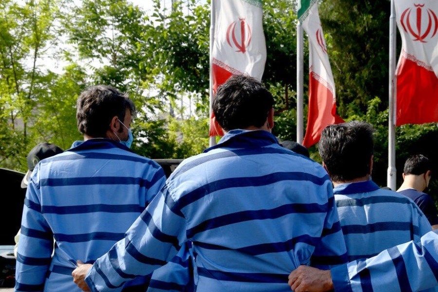 تصویر جوان تهرانی با ۸۶ میلیارد تومان سکه و دلار ربوده شد