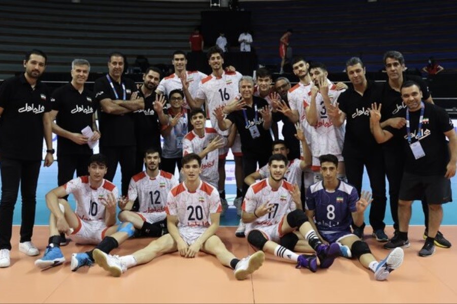 تصویر قهرمانی جوانان والیبال ایران در آسیا