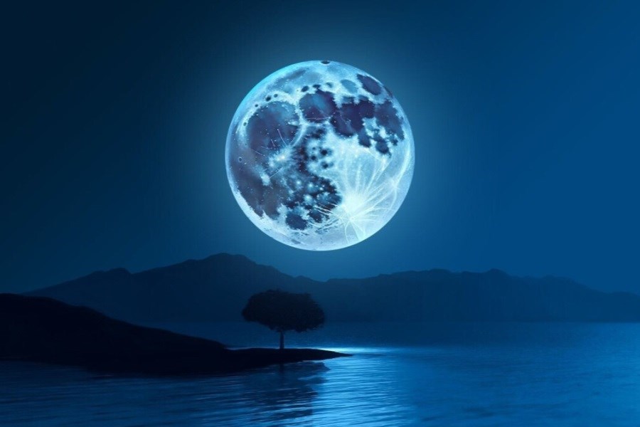 تصویر در این تاریخ تماشای ماه کامل آبی مرداد را از دست ندهید