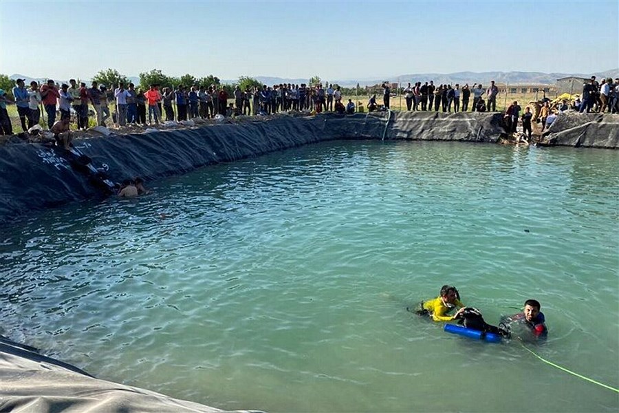 تصویر جوان کاشانی به علت شنا در استخر ذخیره آب، جان خود را از دست داد