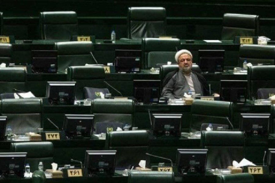 تصویر کنایه تند نماینده مجلس به لاریجانی؛ تصورش از برجام مثل روحانی و ظریف بود