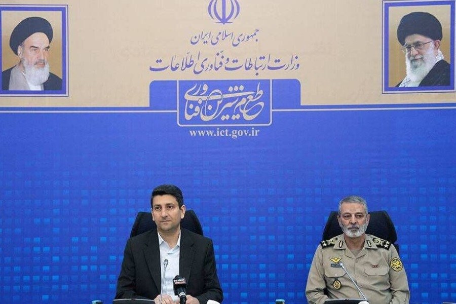 فرمانده کل ارتش با وزیر ارتباطات دیدار کرد