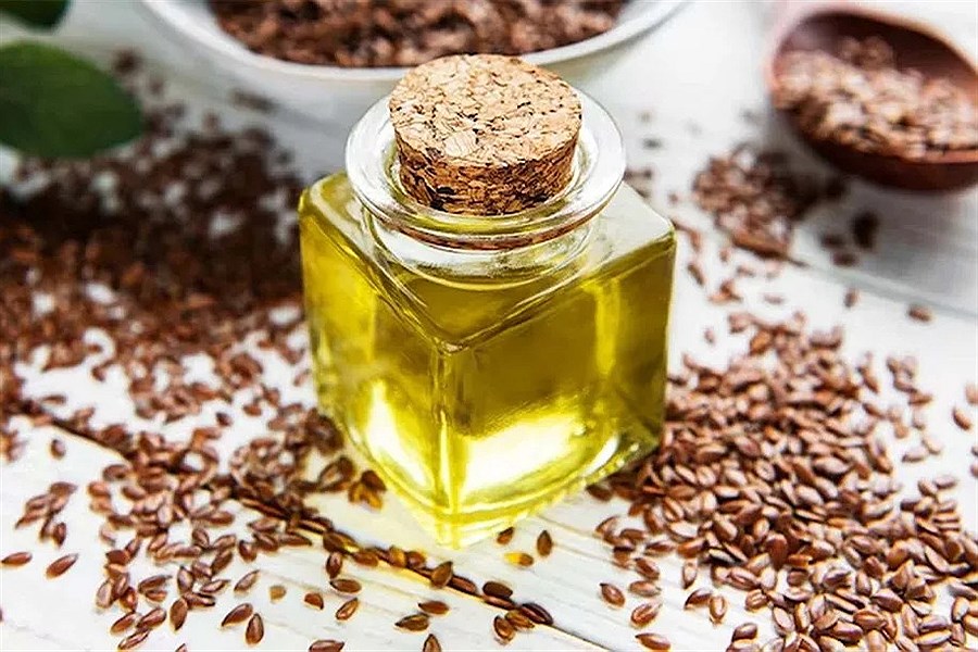 تصویر روغن تخم کتان؛ خواص و موارد مصرف این روغن گیاهی