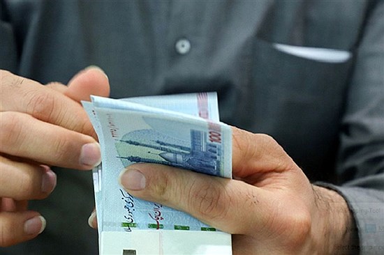 سبقت تورم از دستمزد؛ آیا حقوق کارگران در نیمه دوم سال افزایش می‌یابد؟