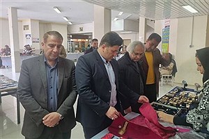 برپایی نمایشگاه صنایع‌دستی در دانشگاه آزاد ایلام