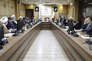 دشمن باید بداند که استقلال و عزت ایران و اسلام خط قرمز است