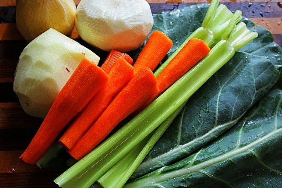 این ۸ ماده غذایی را خام بخورید تا بیشترین ویتامین را دریافت کنید/ بخوانید