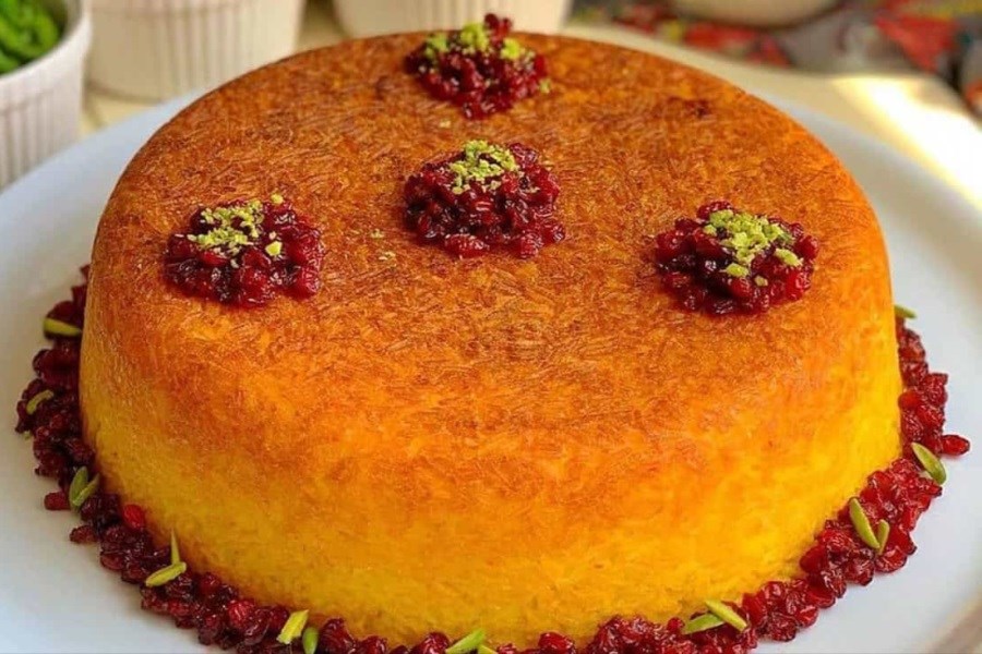 تصویر طرز تهیه ته‌چین مرغ&#47; ادویه مرغ را چه موقع به غذا اضافه کنیم ؟