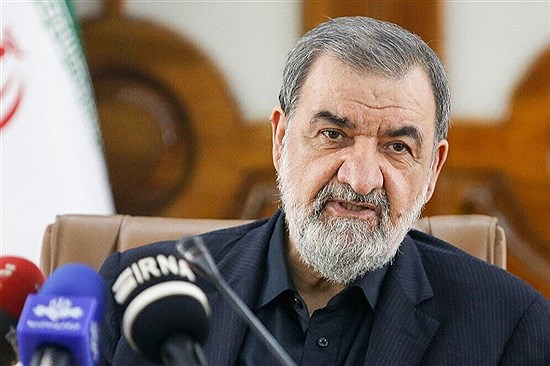 این مسئولیت امانتی سنگین در برابر ملت ایران است