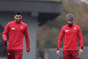 تمرینات پرسپولیس در هوای بارانی برای تقابل با ملوان