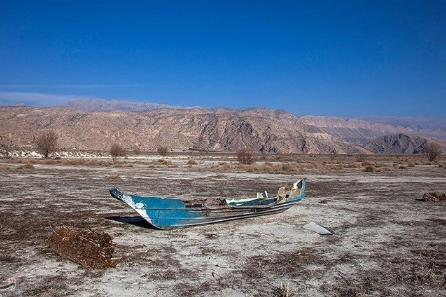 تصویر مدیریت نادرست منابع آب دلیل آسیب به تالاب پریشان است