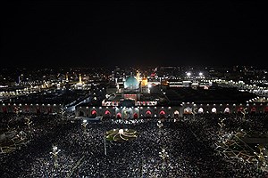 گزارش تصویری پٌرسون از احیای شب بیست و یکم ماه رمضان در حرم مطهر رضوی&#47; ببنید