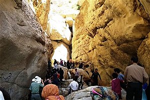 نقش روستای رودمعجن در رونق گردشگری و تأثیر آن بر توسعه اقتصادی و فرهنگی