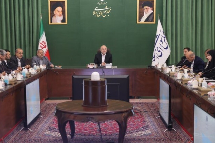 تصویر دیدار قالیباف با جمعی از معلمان نمونه کشوری