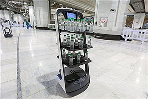 زیارت خانه خدا در کنار روبات‌ها