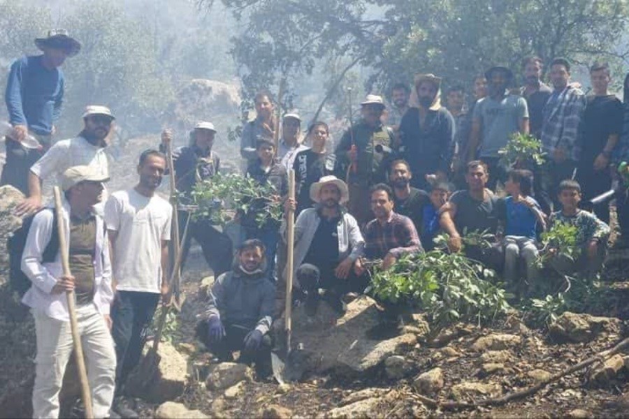 مهار آتش‌سوزی در تنگ بستانک مرودشت