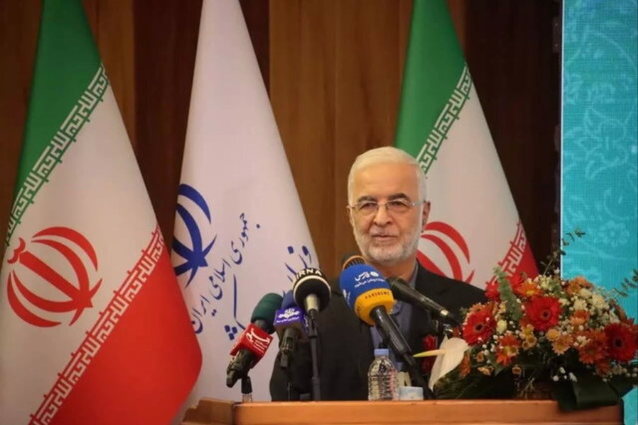تصویر در سال سرمایه‌گذاری هیچ راهی جز ایجاد بستر لازم برای تولید و سرمایه‌گذاری نداریم
