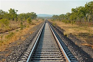 آغاز عملیات اجرایی پروژه احداث خط آنتنی راه‌ آهن شهرستان نهاوند