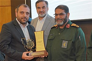 گروه فولاد مبارکه موفق به کسب جایزه نشان ملی اقتصاد مقاومتی کشور شد