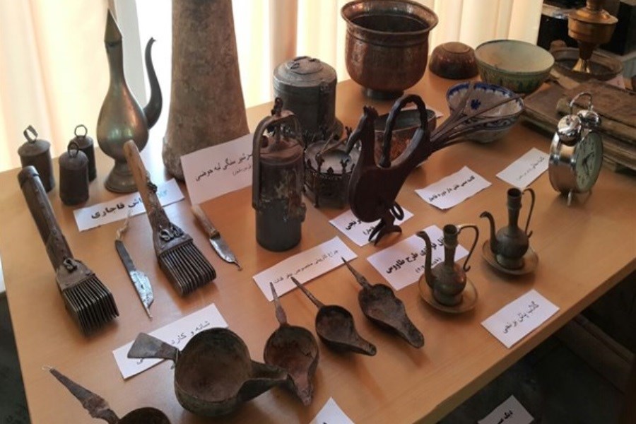 برپایی نمایشگاه اشیای قدیمی و آنتیک همزمان با روز جهانی صنایع دستی