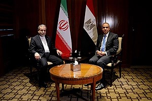 دیدار عراقچی با همتای مصری
