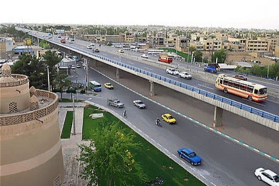 تصویر ترافیک خیابان امام خمینی (ره) به خیابان بهارستان ساماندهی می‌شود