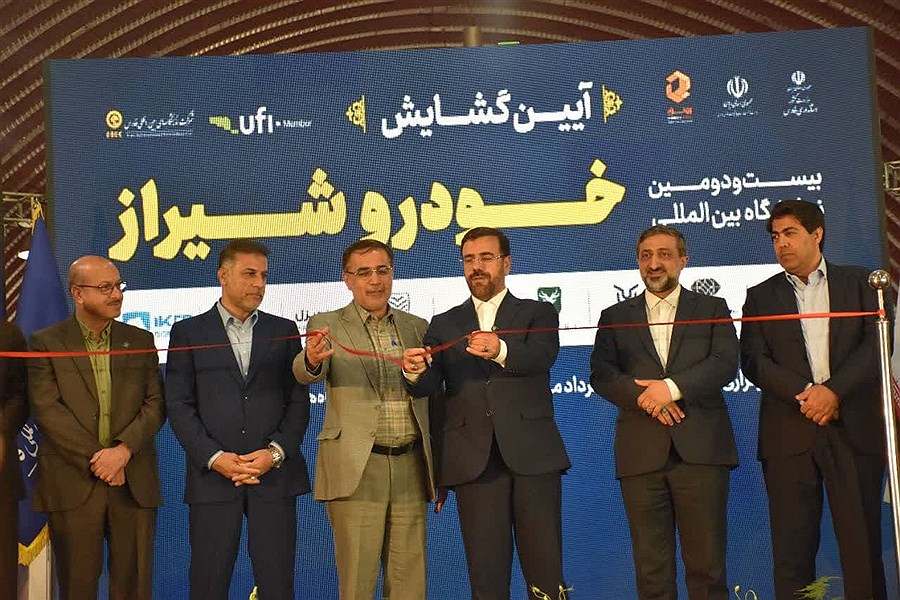 تصویر خودروسازان موظف به تولید خودرو‌های برقی و هیبریدی هستند