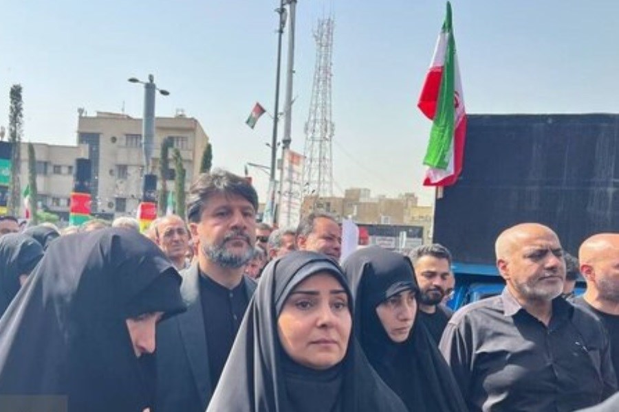 تصویر شهدای اقتدار ملی، نماد ایستادگی و استکبارستیزی ملت ایران هستند