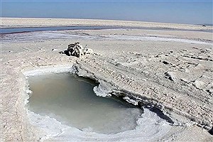 دریاچه ارومیه یک‌قدم دیگر به خشکی کامل نزدیک‌تر شد