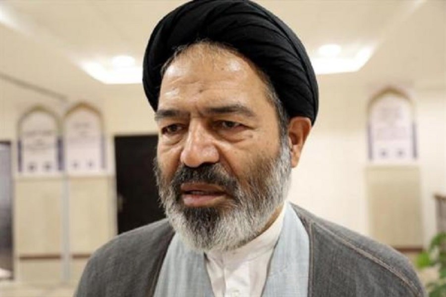 تصویر سرپرست حجاج ایرانی وارد کشور شد