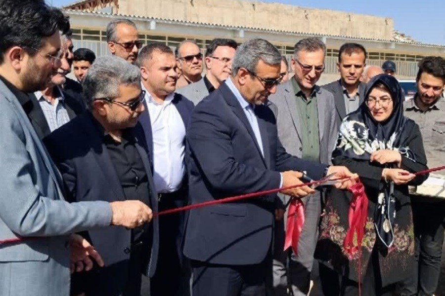 تصویر بهره‌برداری از نخستین نیروگاه خورشیدی ۲۰۰ مگاواتی در تربت‌جام