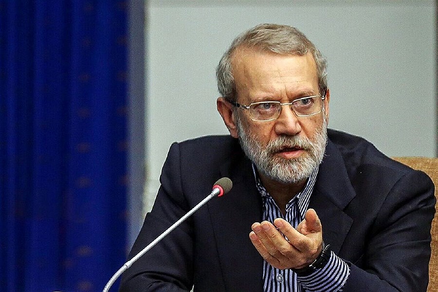 تصویر با رهبری حکیمانه بر دهان ترامپ کوبیدیم &#47; خاورمیانه جدید، مقاوم و سرافراز خواهد بود
