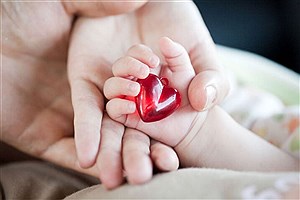 ضرورت معاینه قلب نوزادان تازه متولد شده توسط پزشک
