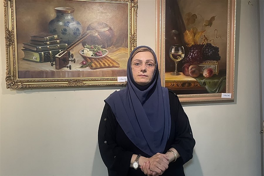 تصویر قزوین؛ جوان‌ترین صحنه نمایش هنرهای تجسمی کشور&#47; ۷۰ اثر هنری در نگارخانه استاد آصف‌زاده به نمایش درآمد