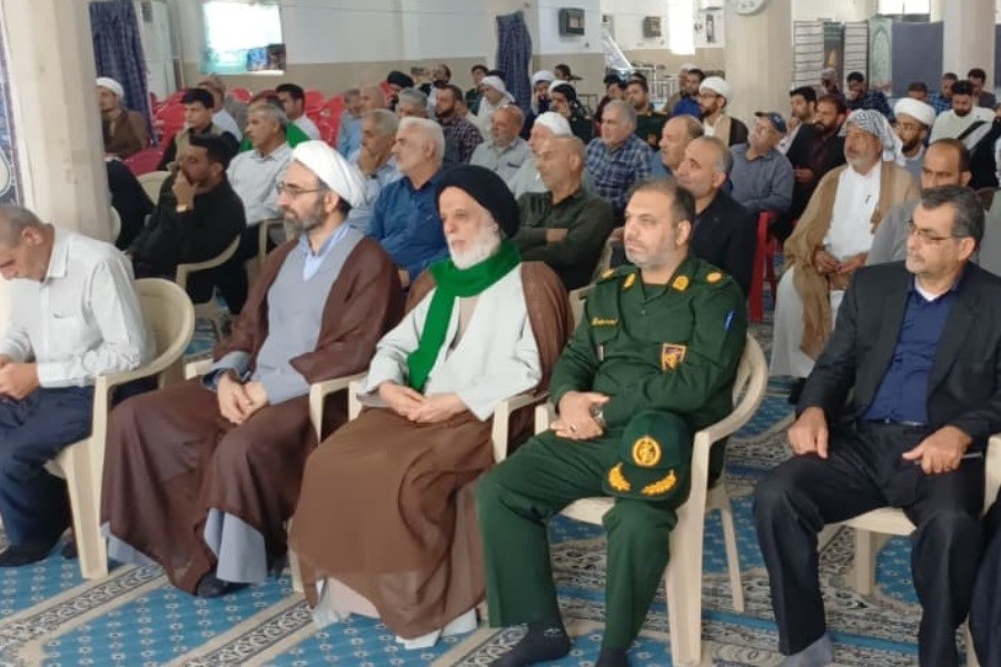 تصویر تکریم خادمان اربعین در جوار حضرت دانیال نبی(ع)